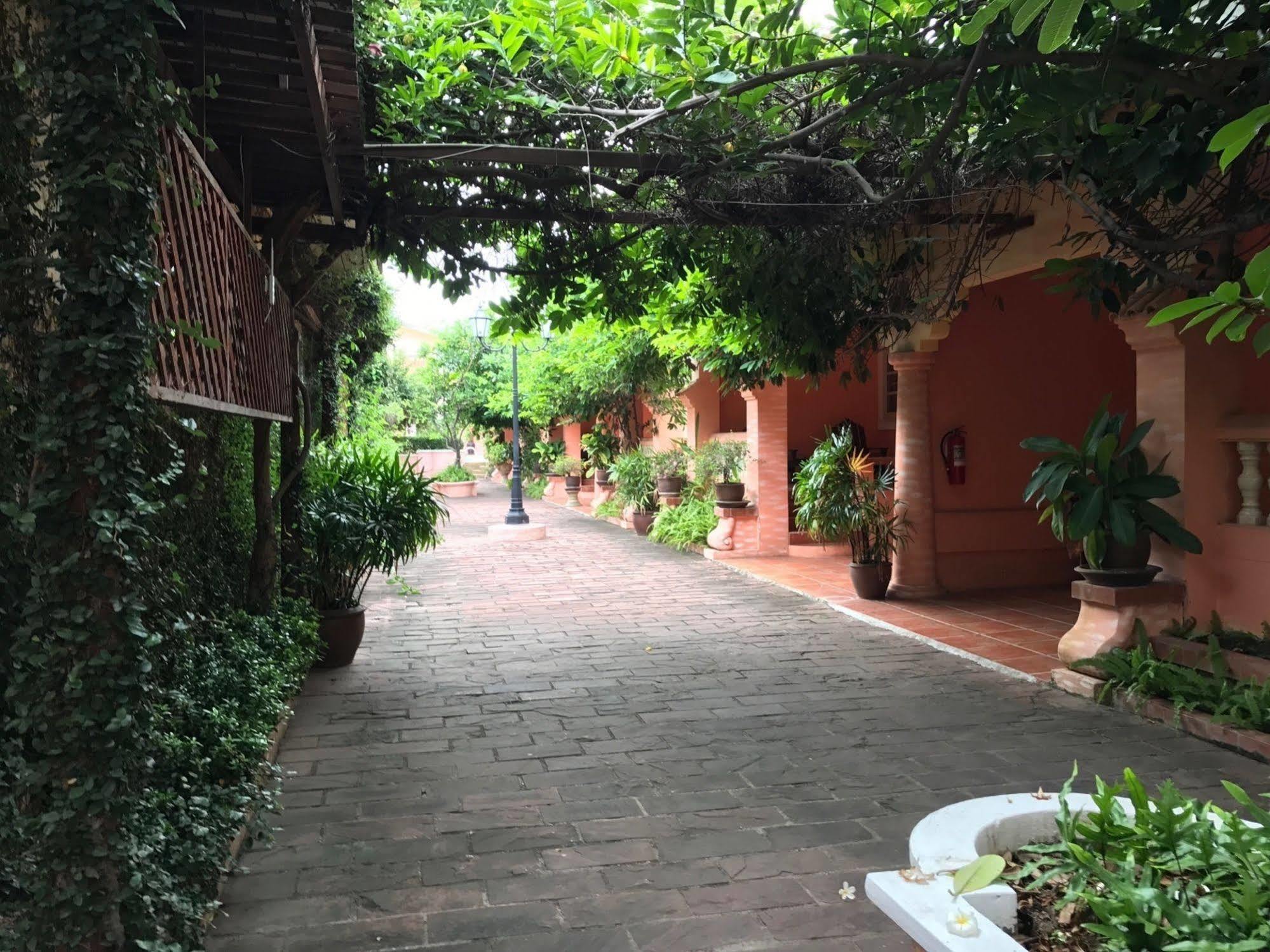 Baan Rajdamnern Hua Hin 호텔 외부 사진
